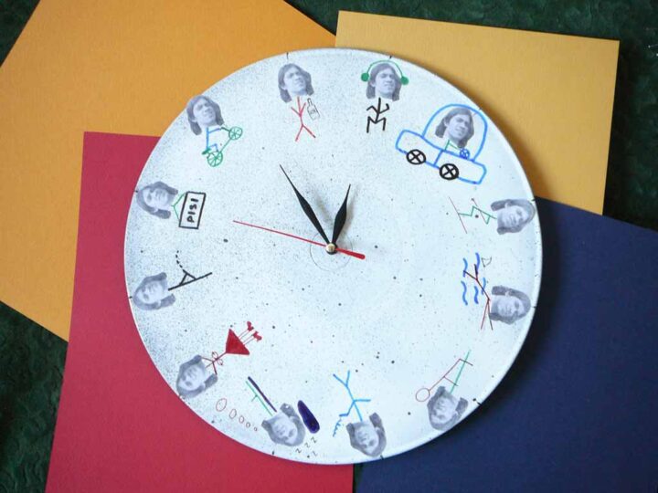 Ceas de perete George, it's time to... Ceas de perete pentru George