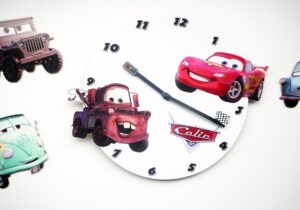 Ceas de perete Cars, Mater