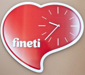 Ciocolata Fineti, ceas de perete ciocolata-fineti-ceas-3