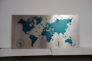 World-Time-cu-9-ceasuri