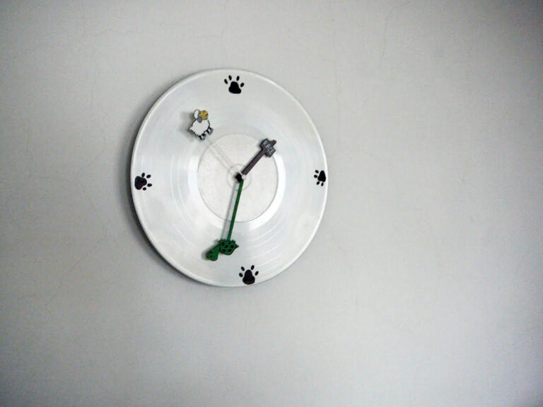 Ceas de perete Mad racers II ceas vinil oita