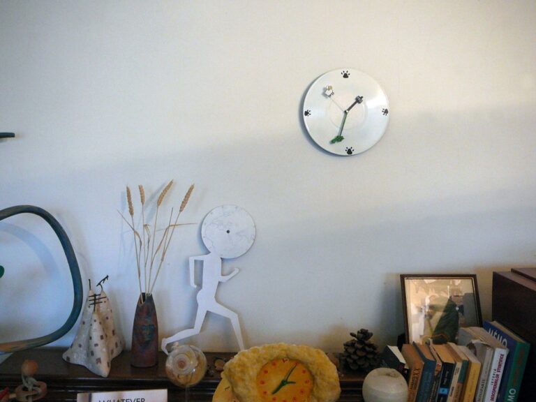 Ceas de perete Mad racers II cursa timpului