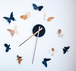 Fluturi 3D, ceas de perete fluturi 3d auriu cu negru