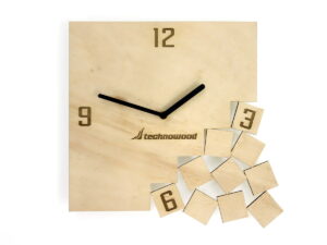 Prototip Technowood ceas lemn plop